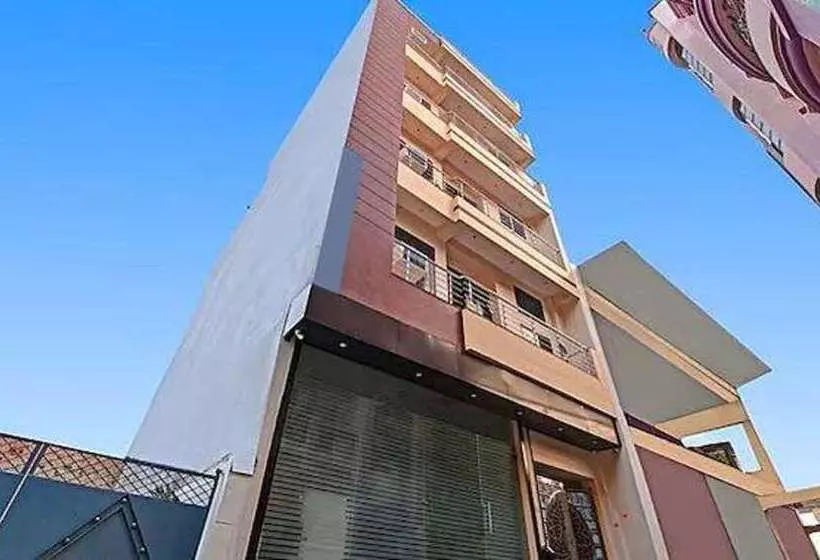هتل Fab Metro Inn