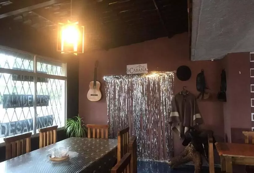Retkeilymaja Hostería La Cabaña