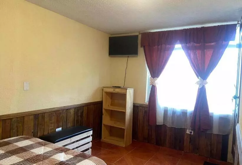 Retkeilymaja Hostería La Cabaña