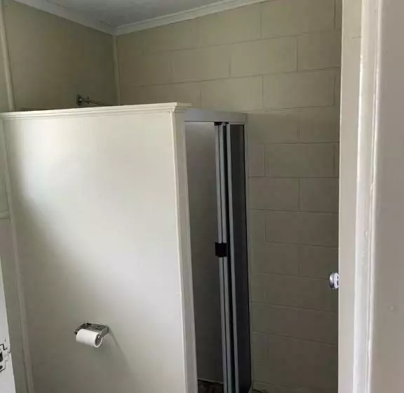 Clermont Hotel Motel