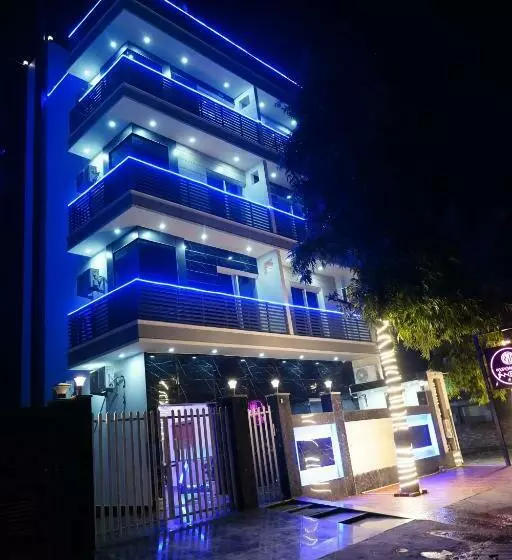 ホテル Expomart Inn