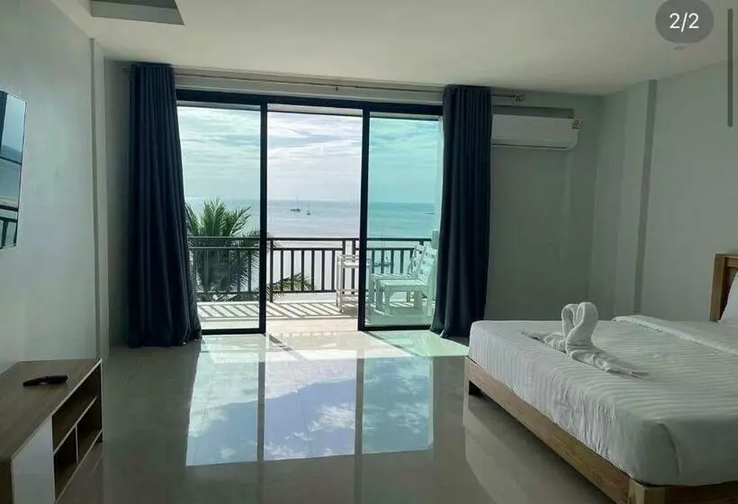 Hotelli Baan Ampai Beach