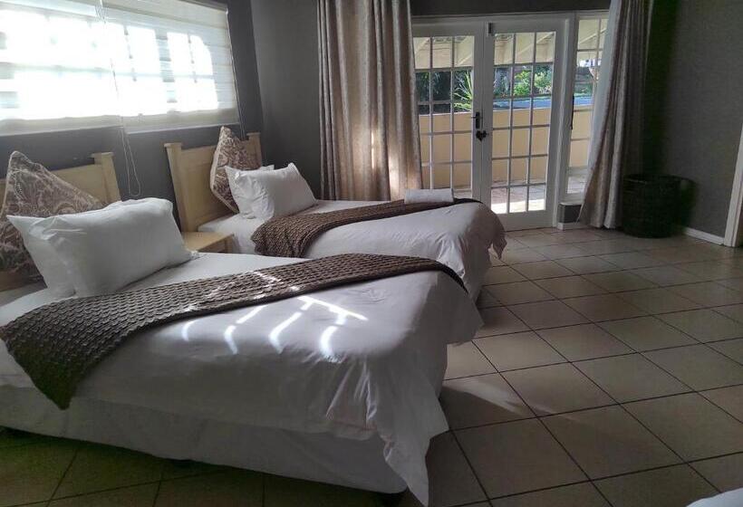 פנסיון Crayfish Creek Guest House