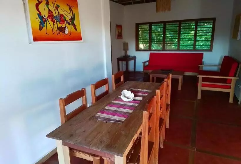 پانسیون Villa Colibri