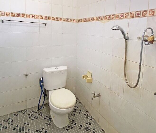 Capital O 91806 Hotel Batu Suli