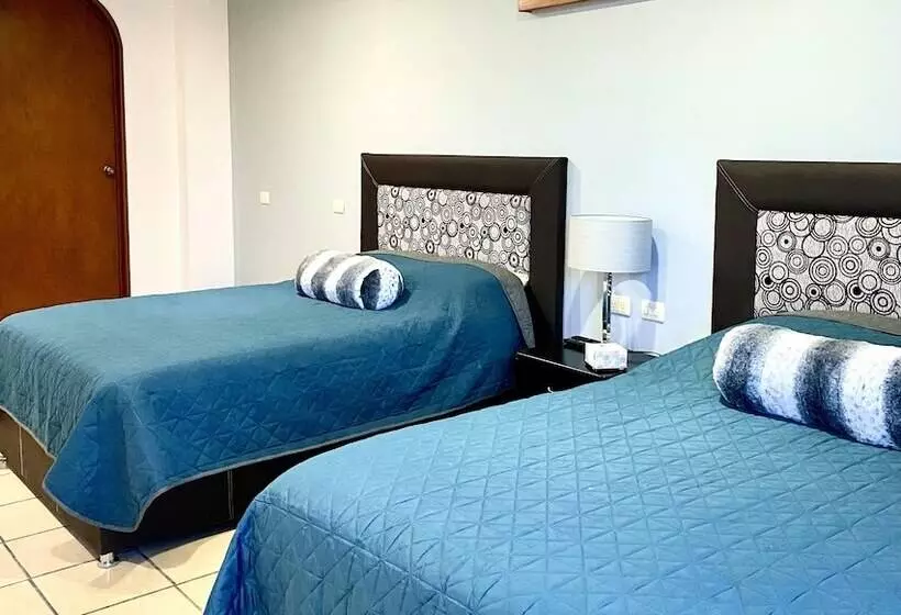 ユースホステル Posada Catalina