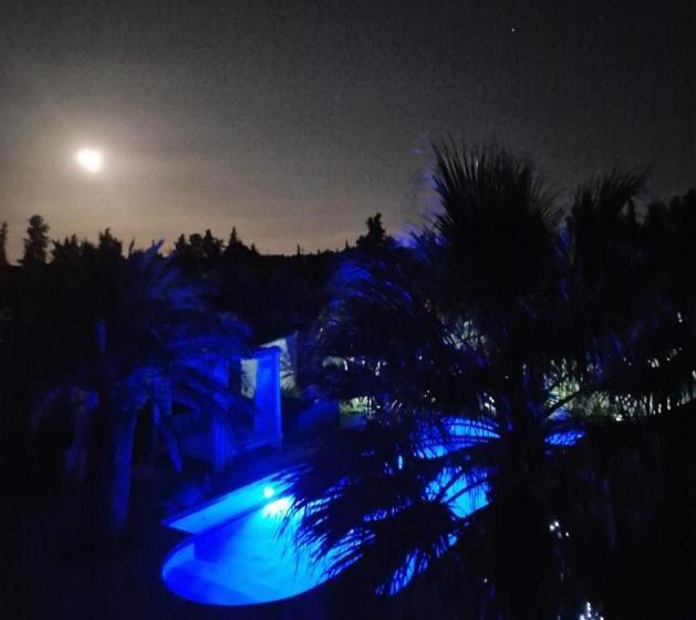 مبيت وإفطار Chambre Carpediem