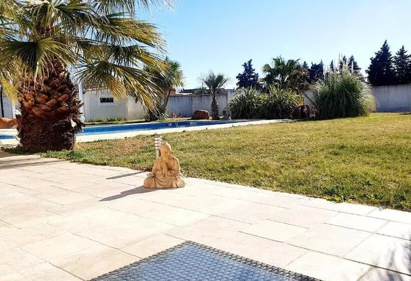 Aamiaismajoitus (B&B) Chambre Carpediem