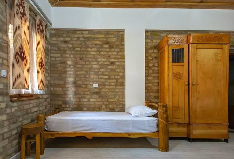 Dervish Hotel & Hostel