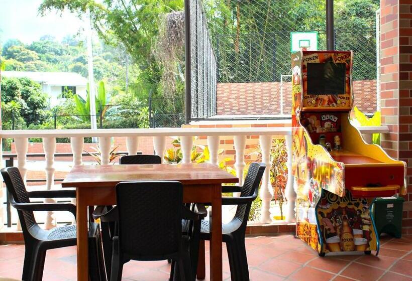 Finca Hotel Villa Gladys En Mesitas Del Colegio