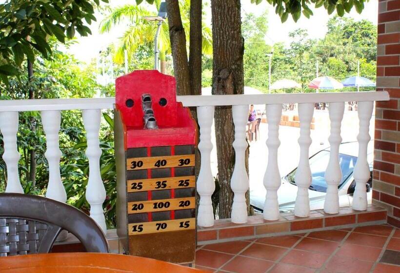 Finca Hotel Villa Gladys En Mesitas Del Colegio