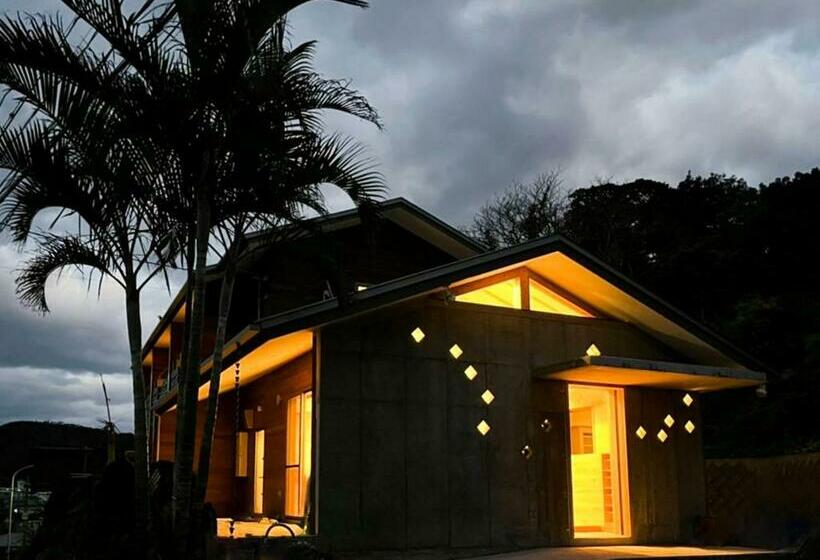 ペンション Male Only Dormitory Guest House Amami Long Beach 2 Breakfast Included  Vacation Stay 64524v