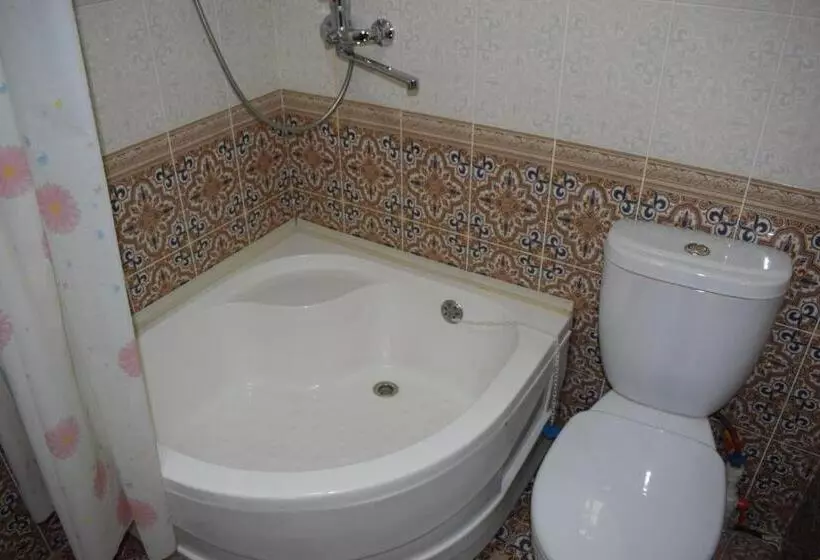 ペンション Musobek Guest House