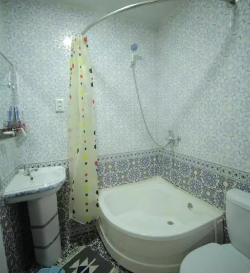 ペンション Musobek Guest House