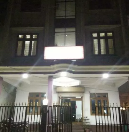 Majatalo Narendra Guest House