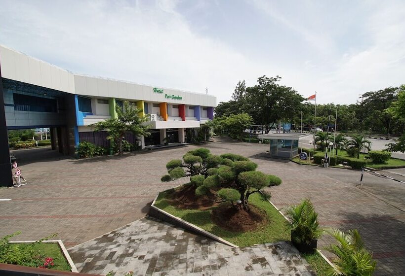 فندق New Puri Garden Bandara Semarang