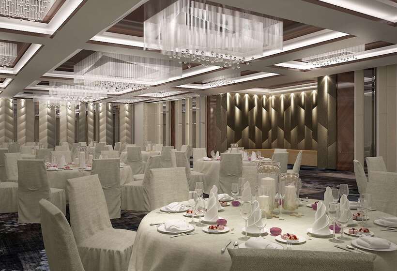 Doubletree By Hilton Hotel Istanbul   Piyalepasa