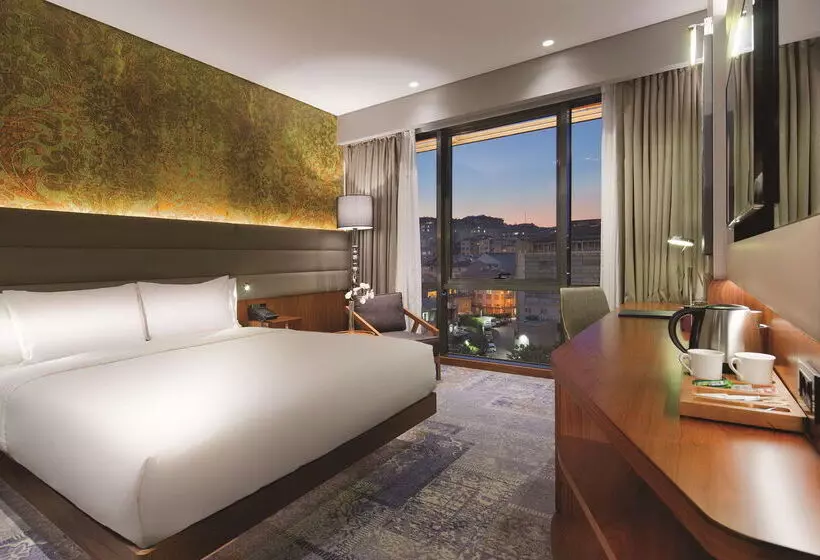 Doubletree By Hilton Hotel Istanbul Piyalepasa
