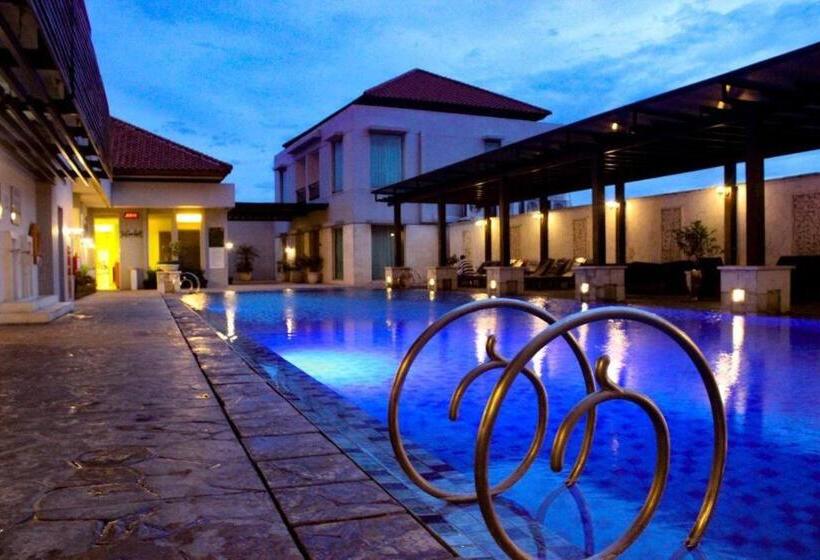 Grand Surya Hotel Kediri