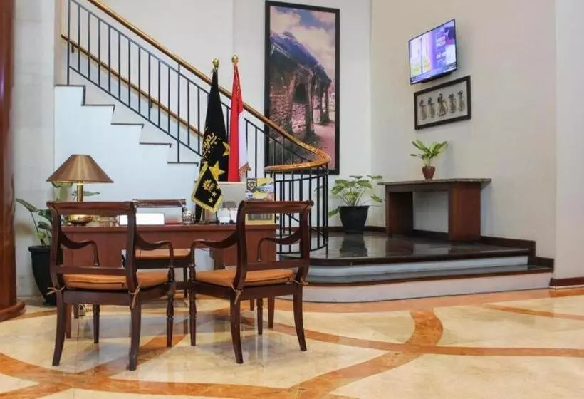 Grand Surya Hotel Kediri