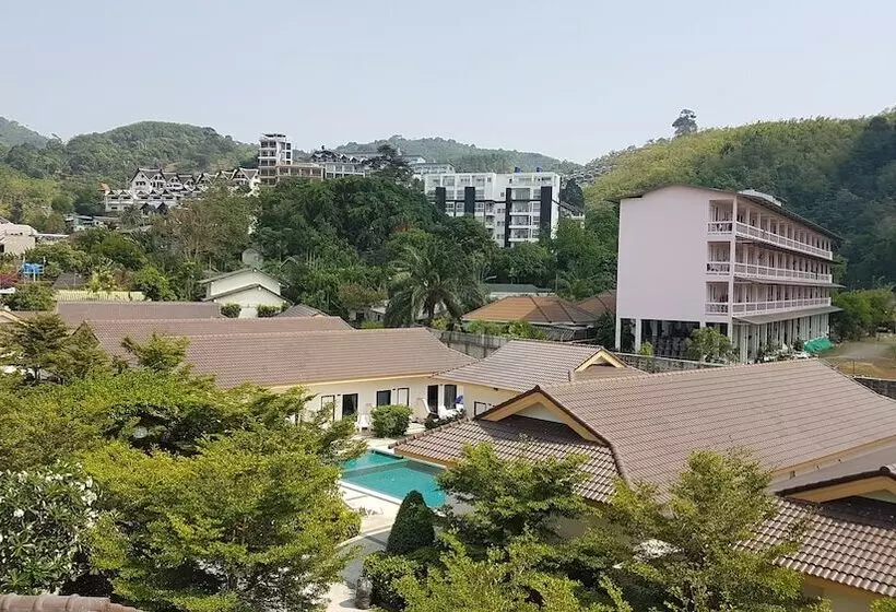 Green Harbor Hotel & Service Apartment