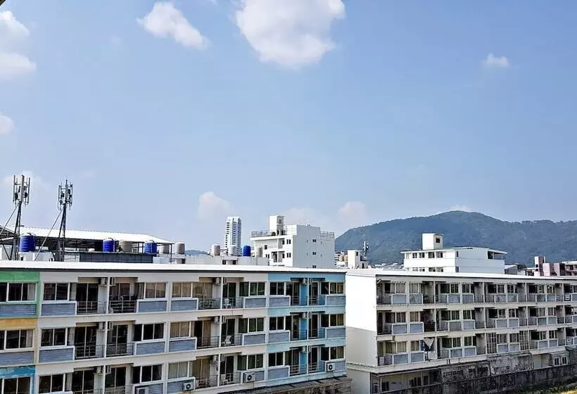 Green Harbor Hotel & Service Apartment