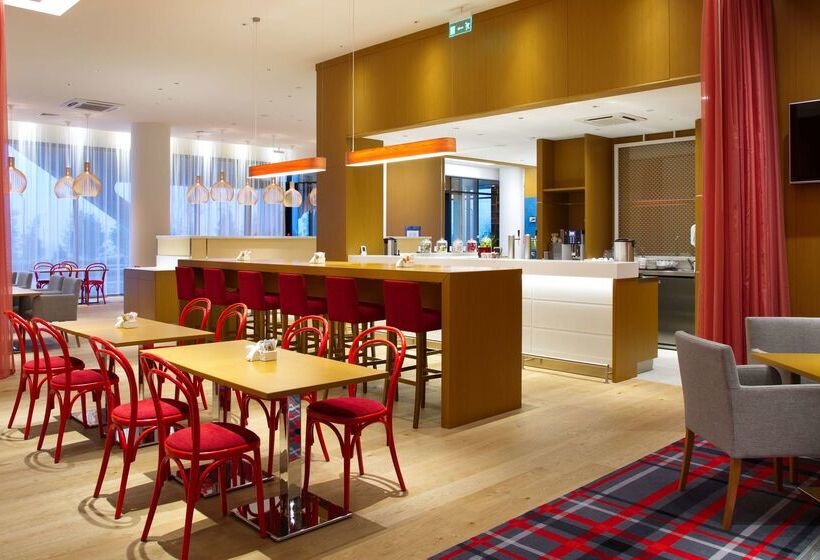 בית מלון כפרי Hampton By Hilton Saint Petersburg Expoforum