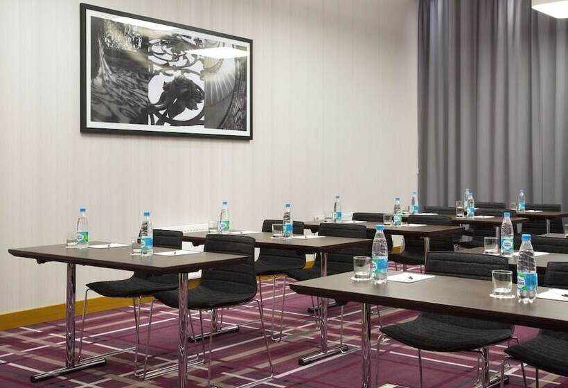 בית מלון כפרי Hampton By Hilton Saint Petersburg Expoforum