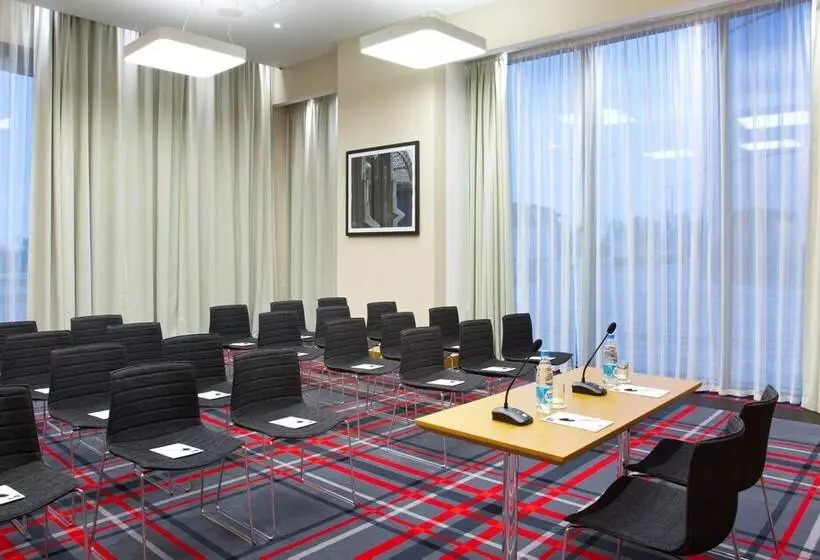 Отель Hampton By Hilton Saint Petersburg Expoforum