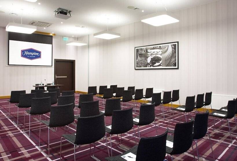 בית מלון כפרי Hampton By Hilton Saint Petersburg Expoforum