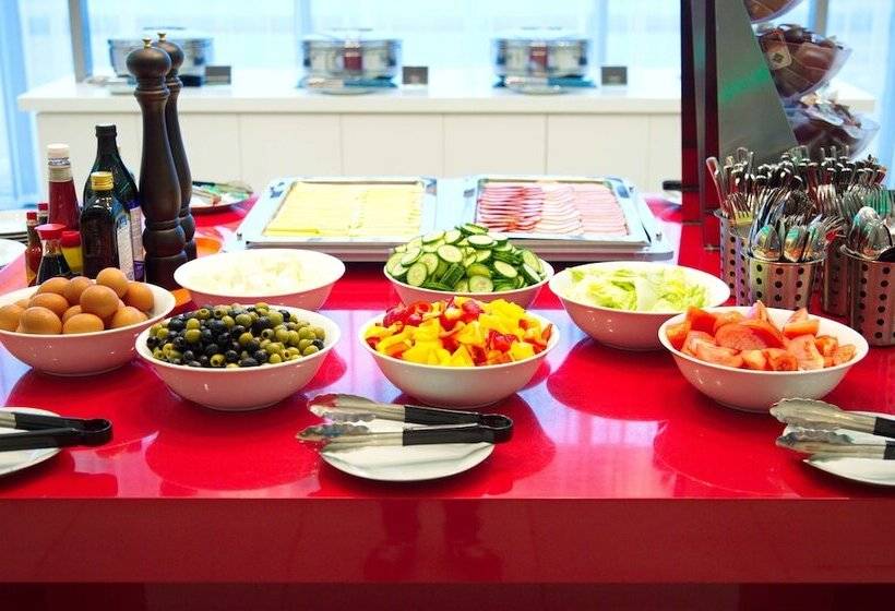 בית מלון כפרי Hampton By Hilton Saint Petersburg Expoforum