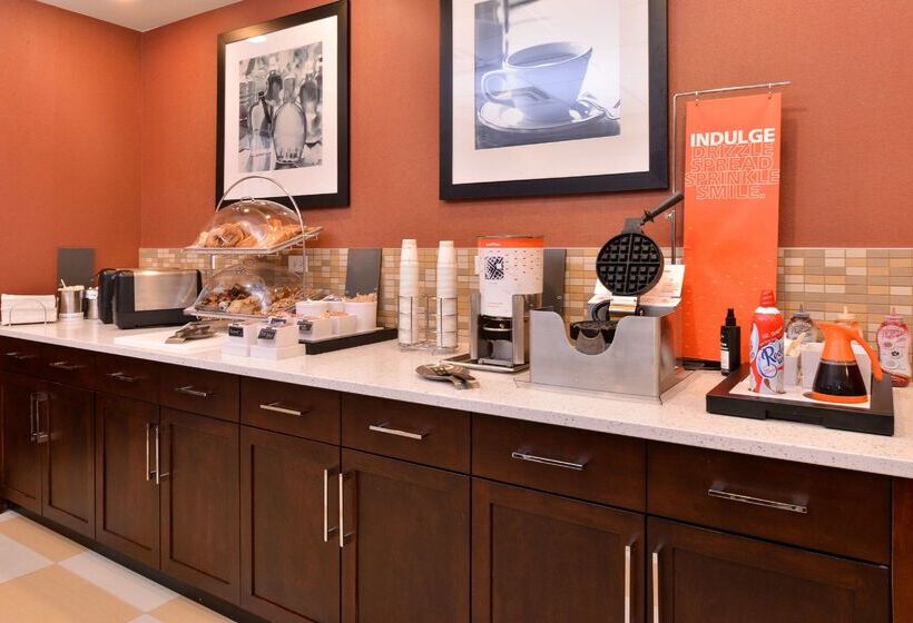 فندق Hampton Inn Potsdam, Ny