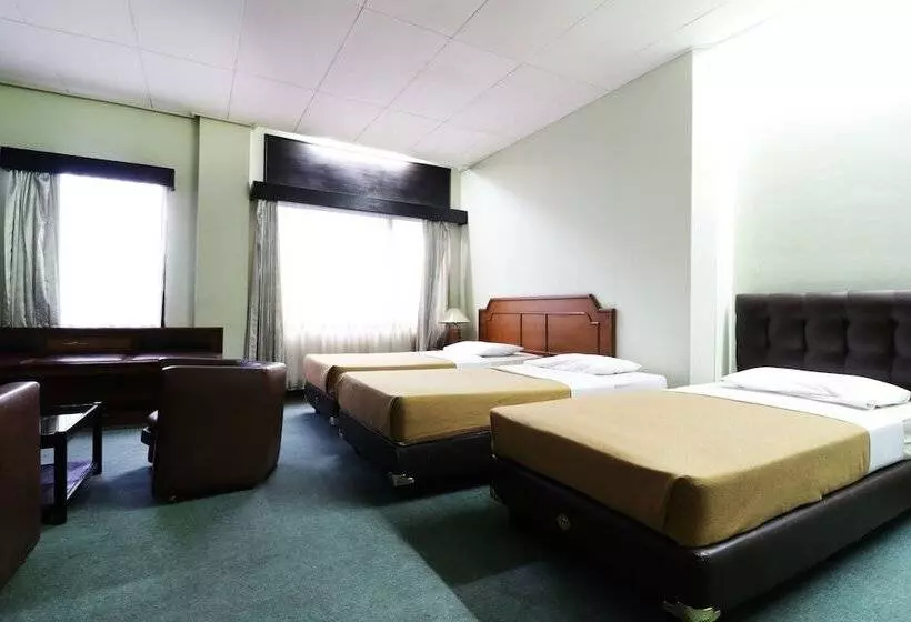 ホテル Istana Bandung
