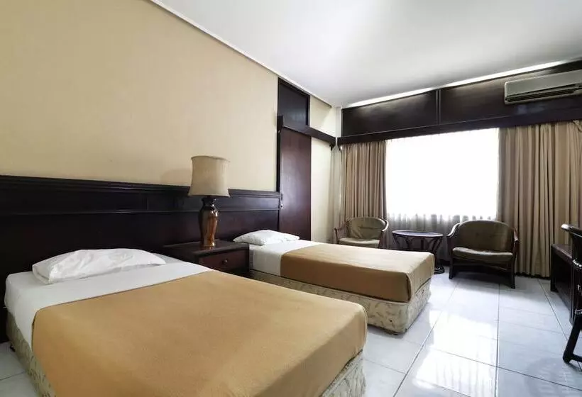 ホテル Istana Bandung