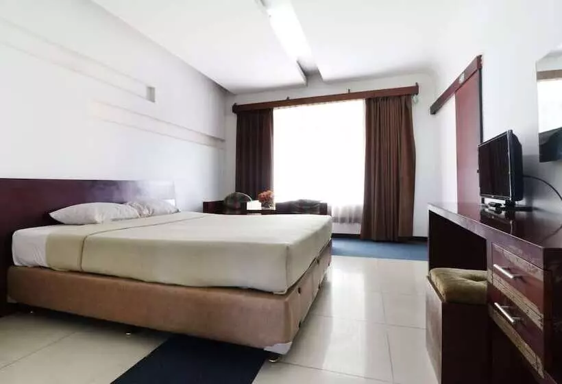 ホテル Istana Bandung