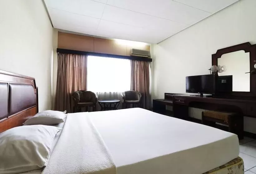 ホテル Istana Bandung