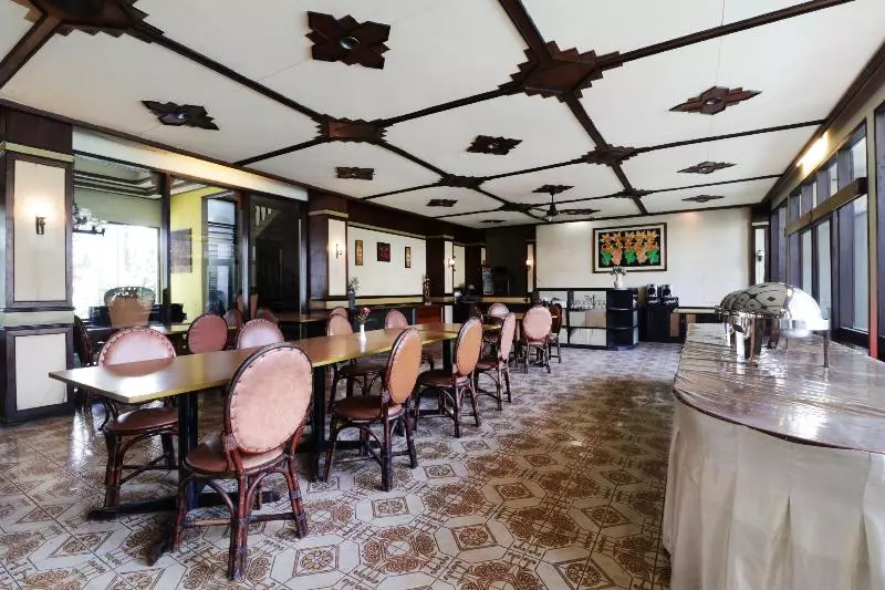 ホテル Istana Bandung