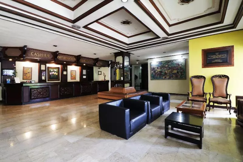 ホテル Istana Bandung