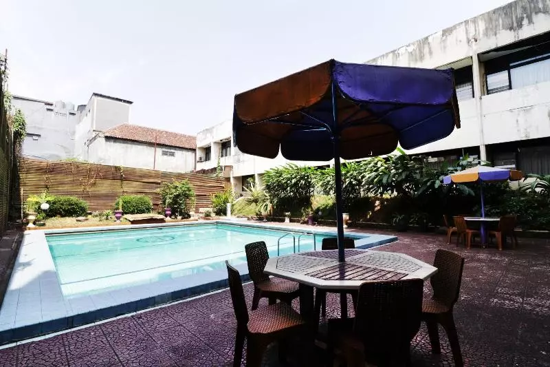 ホテル Istana Bandung