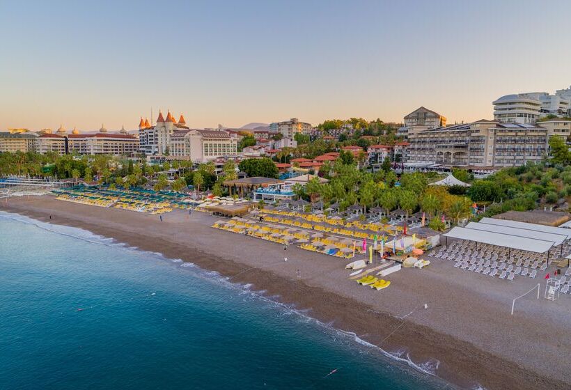 فندق Justiniano Deluxe Resort