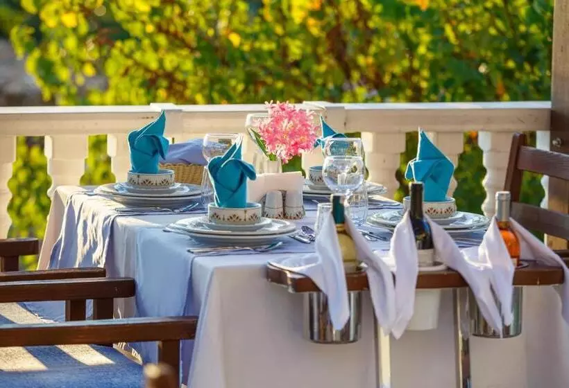 ホテル Justiniano Deluxe Resort