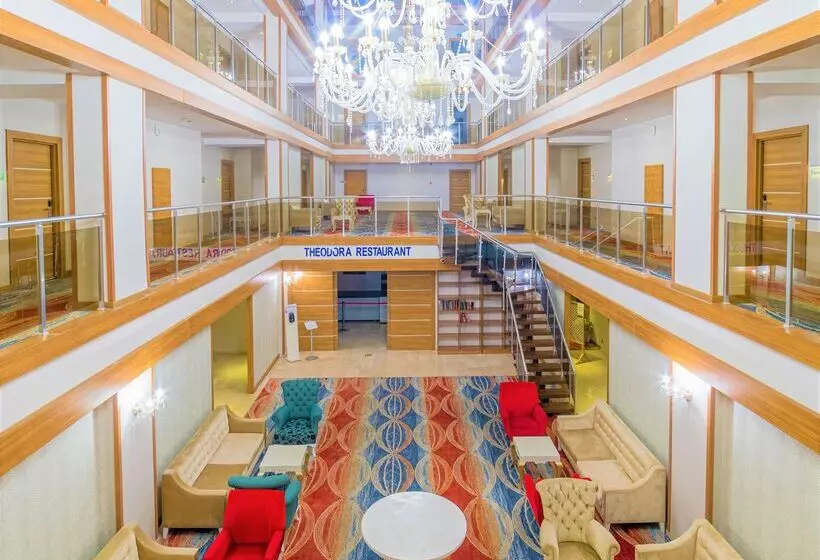 ホテル Justiniano Deluxe Resort