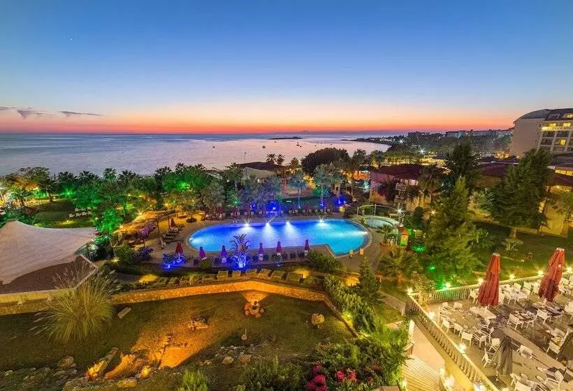 ホテル Justiniano Deluxe Resort