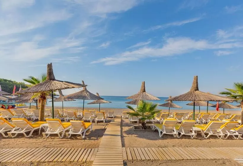 ホテル Justiniano Deluxe Resort