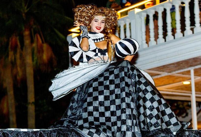 فندق Justiniano Deluxe Resort