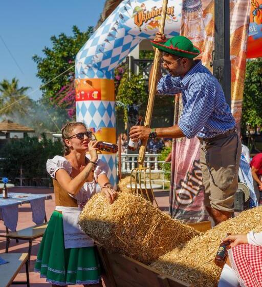 فندق Justiniano Deluxe Resort