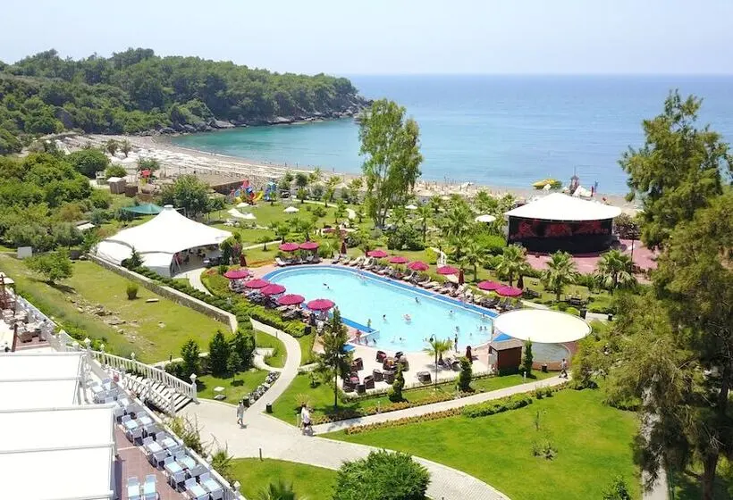 ホテル Justiniano Deluxe Resort