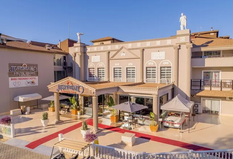 ホテル Justiniano Deluxe Resort