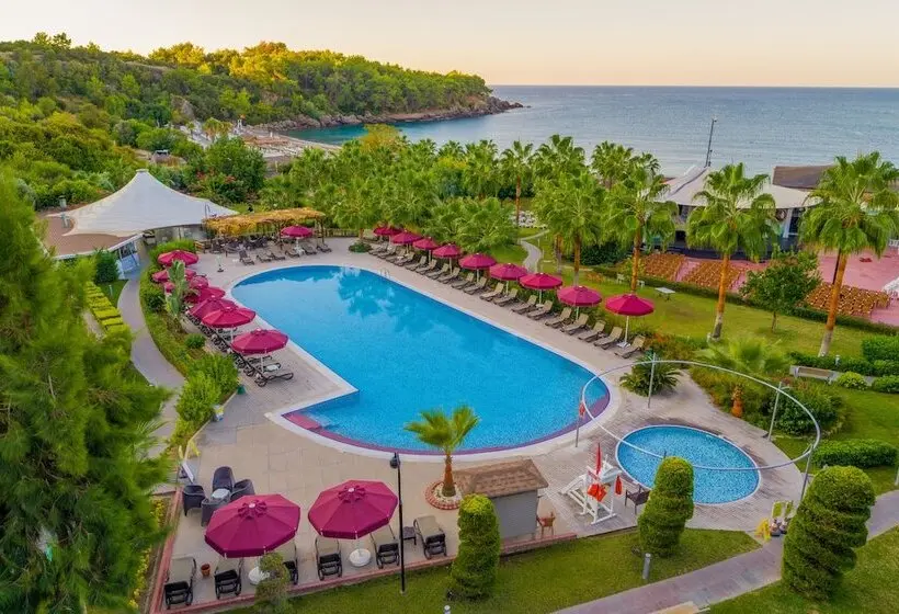 ホテル Justiniano Deluxe Resort