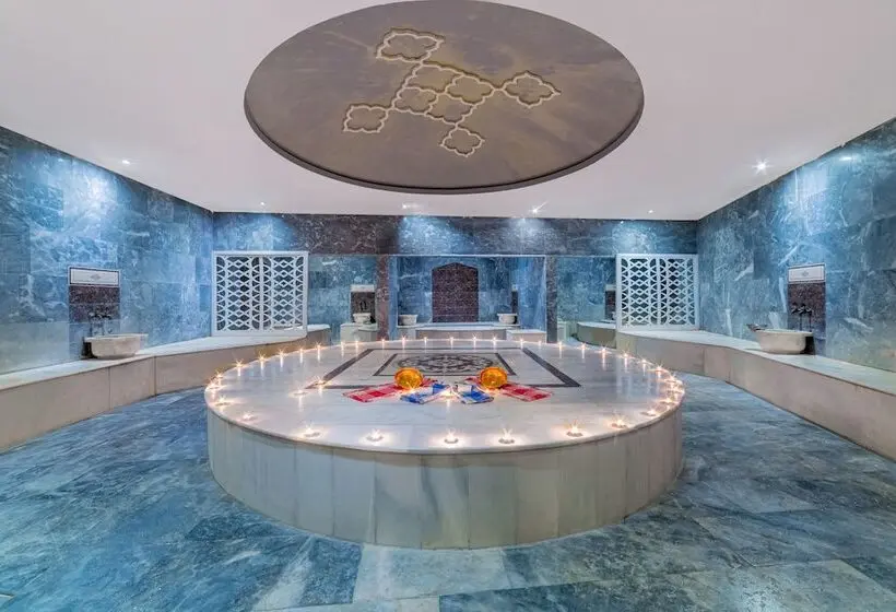 ホテル Justiniano Deluxe Resort